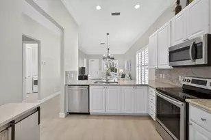 4030 Community Dr, Jupiter, FL 33458 - Photo 9