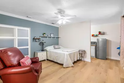 1017 Hansen Street, West Palm Beach, FL 33405 - Photo 25