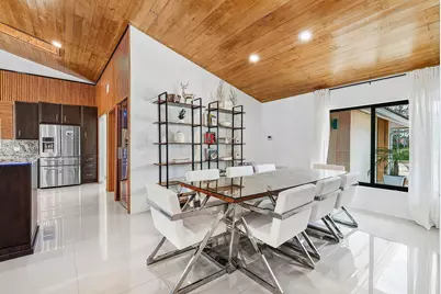 10710 Boca Woods Lane, Boca Raton, FL 33428 - Photo 5