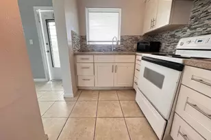 1251 W River Dr, Margate, FL 33063 - Photo 9