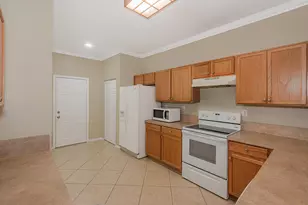 13117 SW 44th St, Miramar, FL 33027 - Photo 9