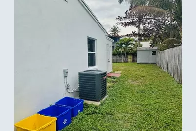 640 Oak Street, Boynton Beach, FL 33435 - Photo 13