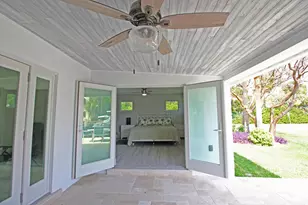 106 Periwinkle Dr, Hypoluxo, FL 33462 - Photo 13