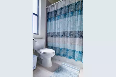 10902 W 33rd Way, Hialeah, FL 33018 - Photo 45