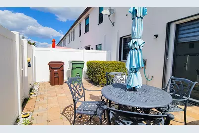 10902 W 33rd Way, Hialeah, FL 33018 - Photo 93