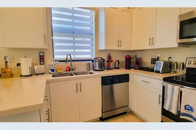 10902 W 33rd Way, Hialeah, FL 33018 - Photo 75