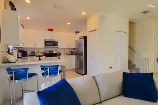 10902 W 33rd Way, Hialeah, FL 33018 - Photo 65