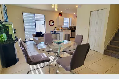 10902 W 33rd Way, Hialeah, FL 33018 - Photo 61