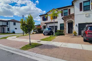 10902 W 33rd Way, Hialeah, FL 33018 - Photo 3