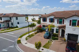 10902 W 33rd Way, Hialeah, FL 33018 - Photo 97