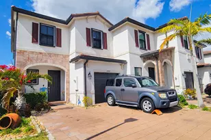 10902 W 33rd Way, Hialeah, FL 33018 - Photo 9