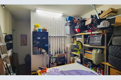 10902 W 33rd Way, Hialeah, FL 33018 - Photo 83