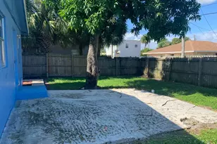 1017 13th St, West Palm Beach, FL 33401 - Photo 5