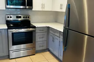 423 Pine Tree Ct, Atlantis, FL 33462 - Photo 7