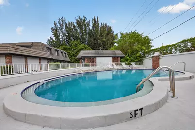 423 Pine Tree Court #23, Atlantis, FL 33462 - Photo 23