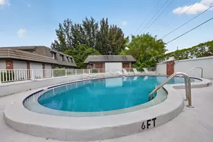 423 Pine Tree Ct, Atlantis, FL 33462 - Photo 23