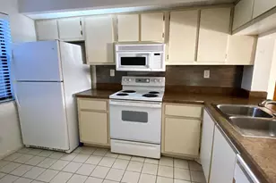 12962 Briarlake Dr, Palm Beach Gardens, FL 33418 - Photo 5