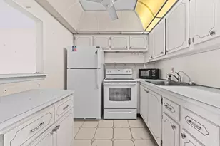 411 Durham, Deerfield Beach, FL 33442 - Photo 9