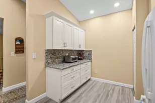 4720 Lucerne Lakes Blvd E, Lake Worth, FL 33467 - Photo 5