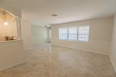 471 SE Lamon Lane, Port Saint Lucie, FL 34983 - Photo 3