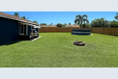 2055 SE West Dunbrooke Circle, Port Saint Lucie, FL 34952 - Photo 17