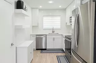 2055 SE West Dunbrooke Cir, Port Saint Lucie, FL 34952 - Photo 7