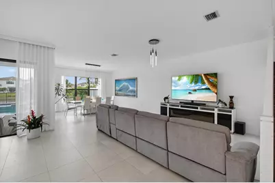 17222 Blue Bayou Drive, Boca Raton, FL 33496 - Photo 7