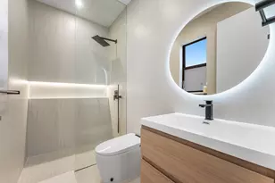 312 NE 210th Way, Miami, FL 33179 - Photo 45