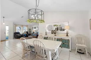 26 Cedar Cir, Boynton Beach, FL 33436 - Photo 11