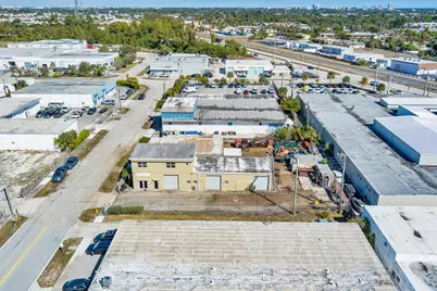 109 Reed Road, Lake Park, FL 33403 - Photo 37