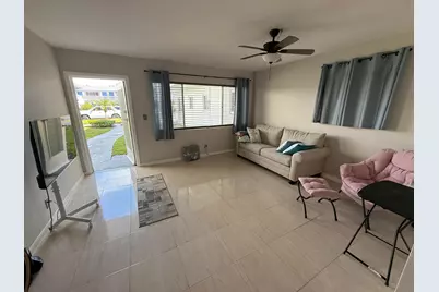 2004 Lake Osborne Drive #4, Lake Worth Beach, FL 33461 - Photo 3