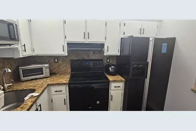 9235 SW 8th Street #202, Boca Raton, FL 33428 - Photo 13