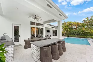 132 Pembroke Dr, Palm Beach Gardens, FL 33418 - Photo 43