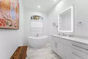 132 Pembroke Dr, Palm Beach Gardens, FL 33418 - Photo 29