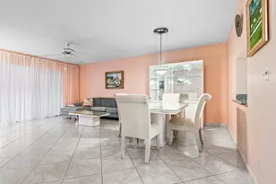 250 NE 20th St, Boca Raton, FL 33431 - Photo 9