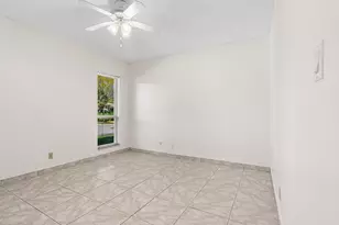 250 NE 20th St, Boca Raton, FL 33431 - Photo 43