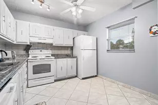 250 NE 20th St, Boca Raton, FL 33431 - Photo 25