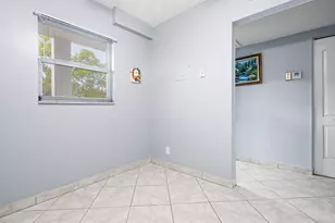 250 NE 20th St, Boca Raton, FL 33431 - Photo 27