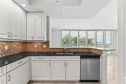 550 SE Mizner Boulevard #B501, Boca Raton, FL 33432 - Photo 11