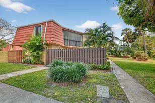 22958 Oxford Pl, Boca Raton, FL 33433 - Photo 3