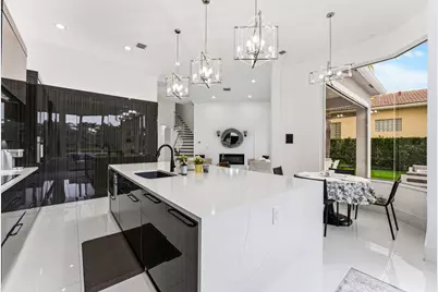 110 Andalusia Way, Palm Beach Gardens, FL 33418 - Photo 11