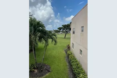 29 Flanders A, Delray Beach, FL 33484 - Photo 11