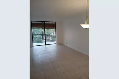 4760 Lucerne Lakes Boulevard W #405, Lake Worth, FL 33467 - Photo 13