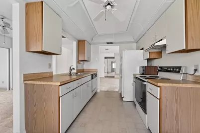 2201 SW 22nd Way SW, Boynton Beach, FL 33426 - Photo 13