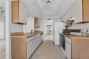 2201 SW 22nd Way, Boynton Beach, FL 33426 - Photo 13