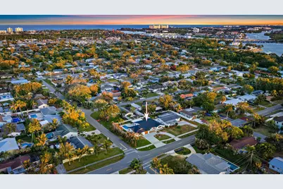 1607 Seabrook Road, Jupiter, FL 33469 - Photo 39