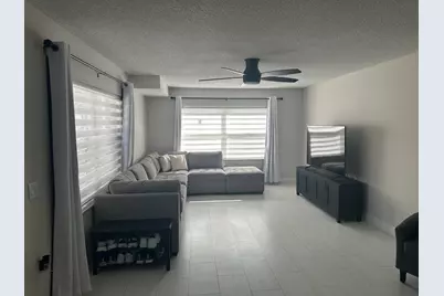 39 Essex Court #B, Royal Palm Beach, FL 33411 - Photo 3