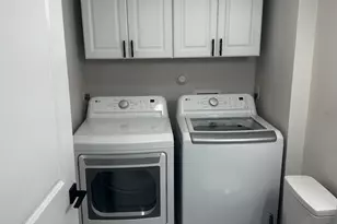 39 Essex Ct, West Palm Beach, FL 33411 - Photo 13