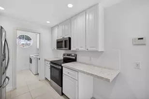 355 Salinas Dr, Palm Beach Gardens, FL 33410 - Photo 13