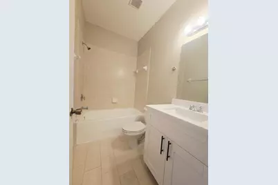 636 NE 35th Avenue, Homestead, FL 33033 - Photo 17